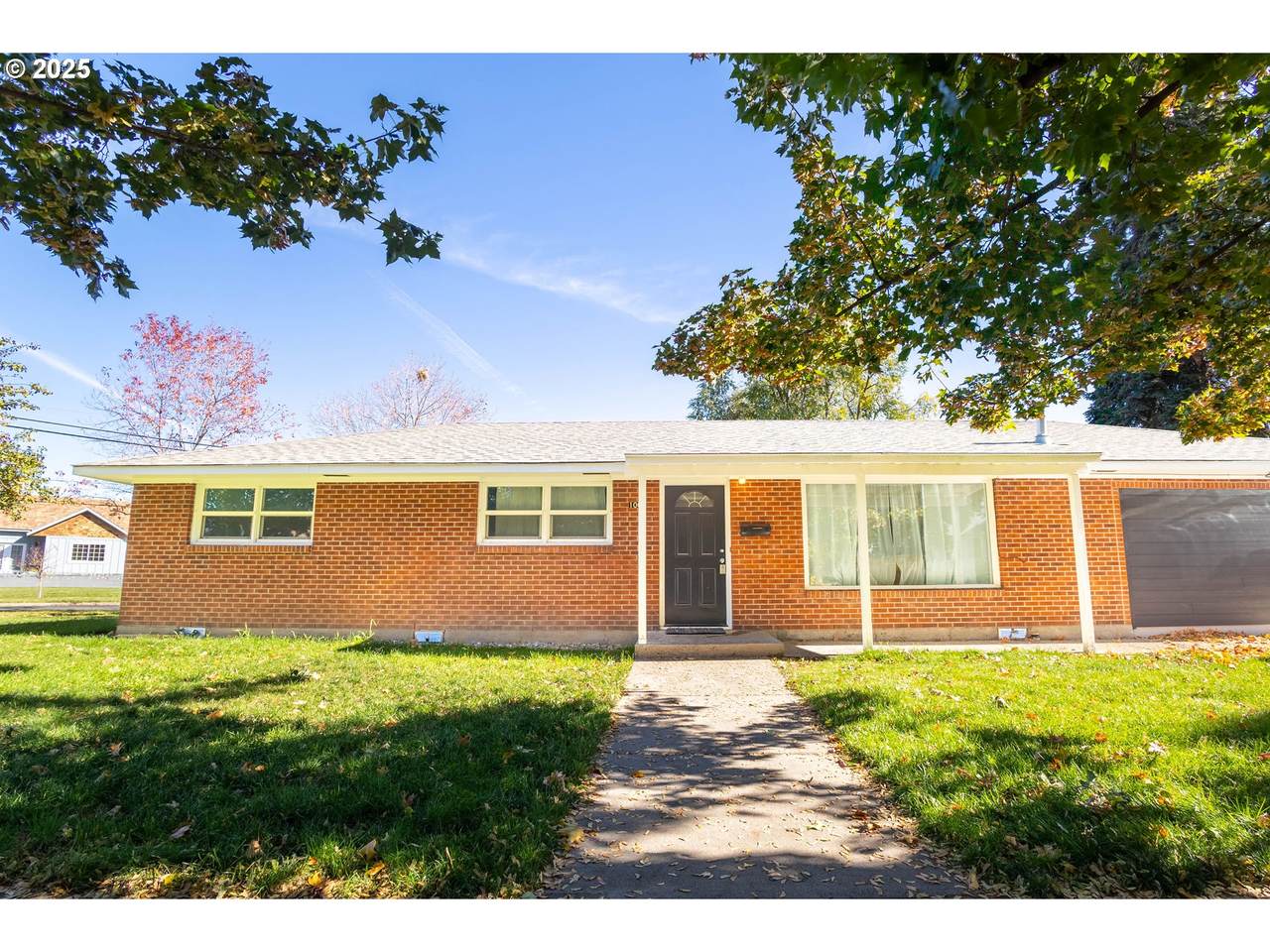 1009 13TH St - Photo 1