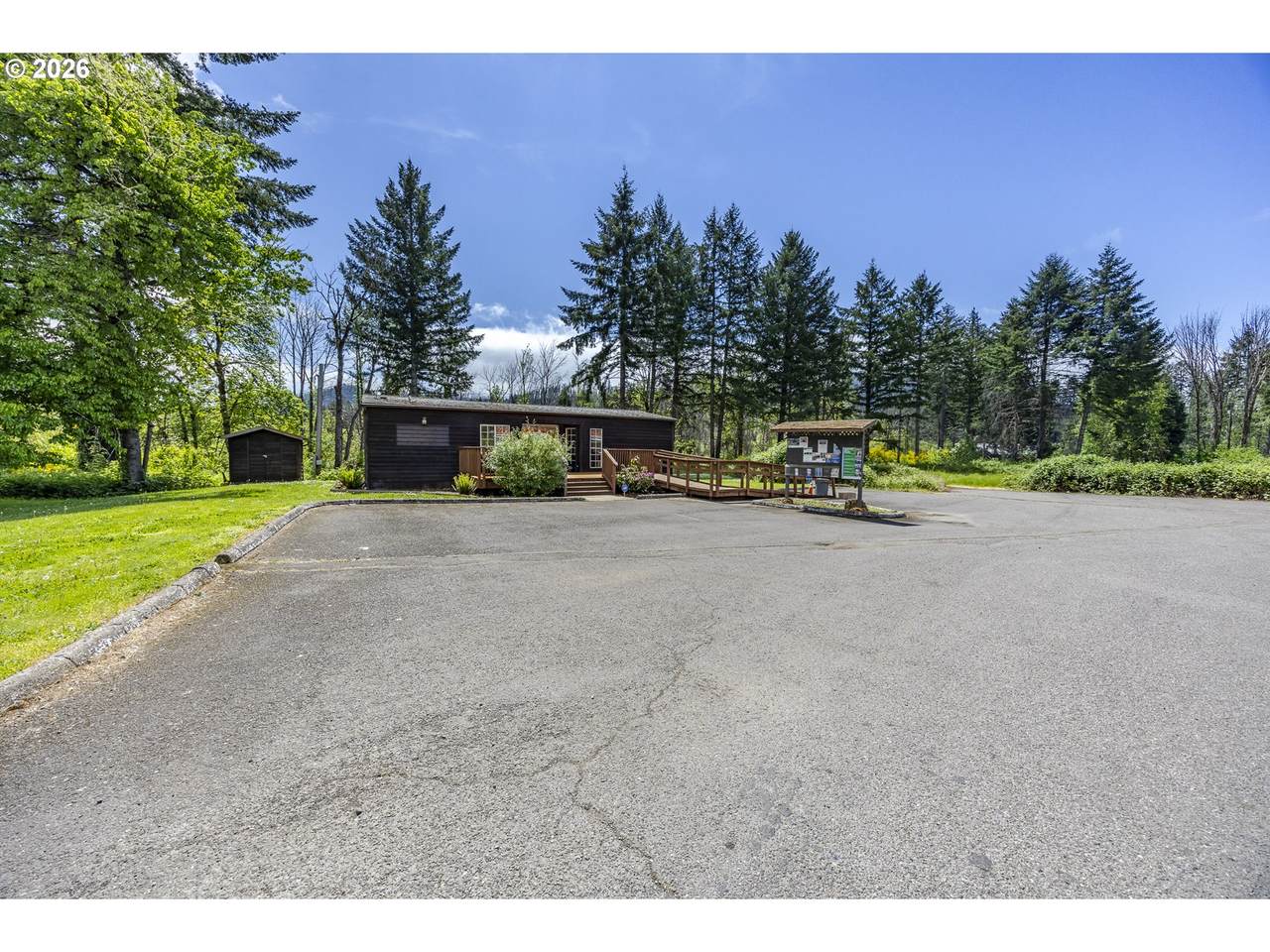 https://bt-photos.global.ssl.fastly.net/portland/1280_boomver_1_388327654-2.jpg