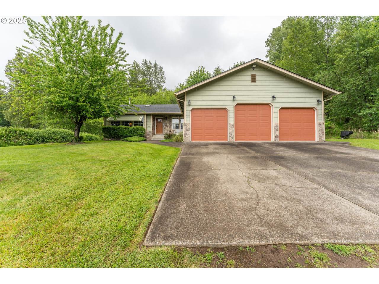3220 Pacific Ave - Photo 1