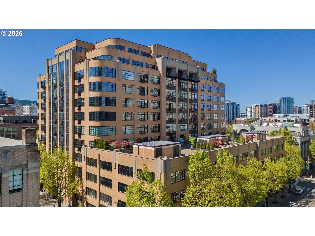 420 11TH Ave - Photo 1