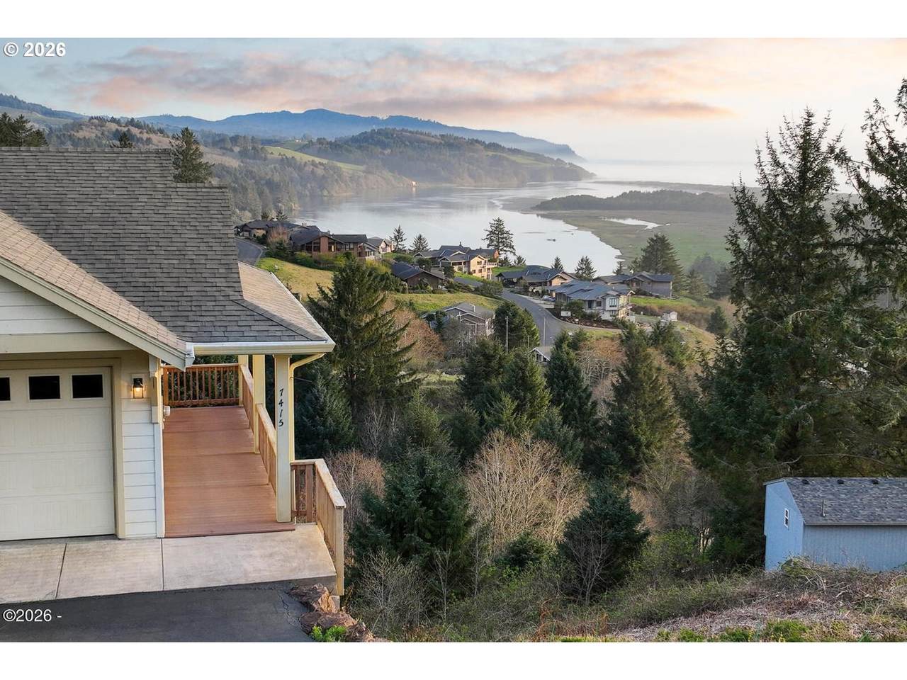 https://bt-photos.global.ssl.fastly.net/portland/1280_boomver_1_392643779-2.jpg