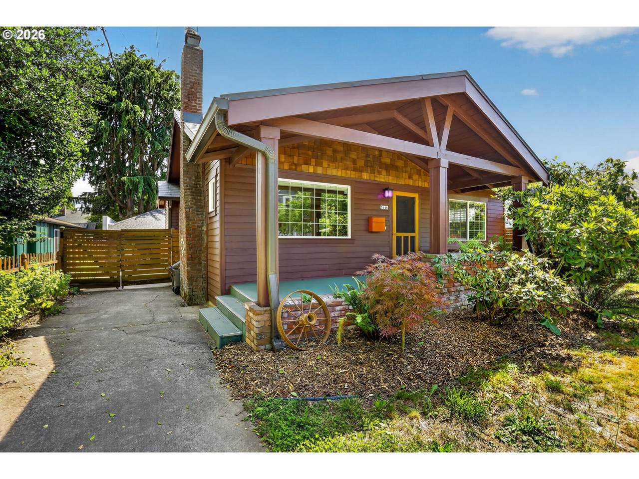 https://bt-photos.global.ssl.fastly.net/portland/1280_boomver_1_394081506-2.jpg