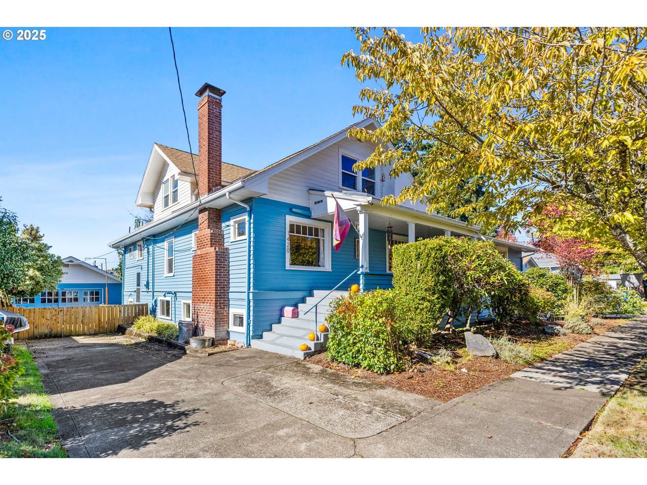 1420 Park Ter - Photo 1