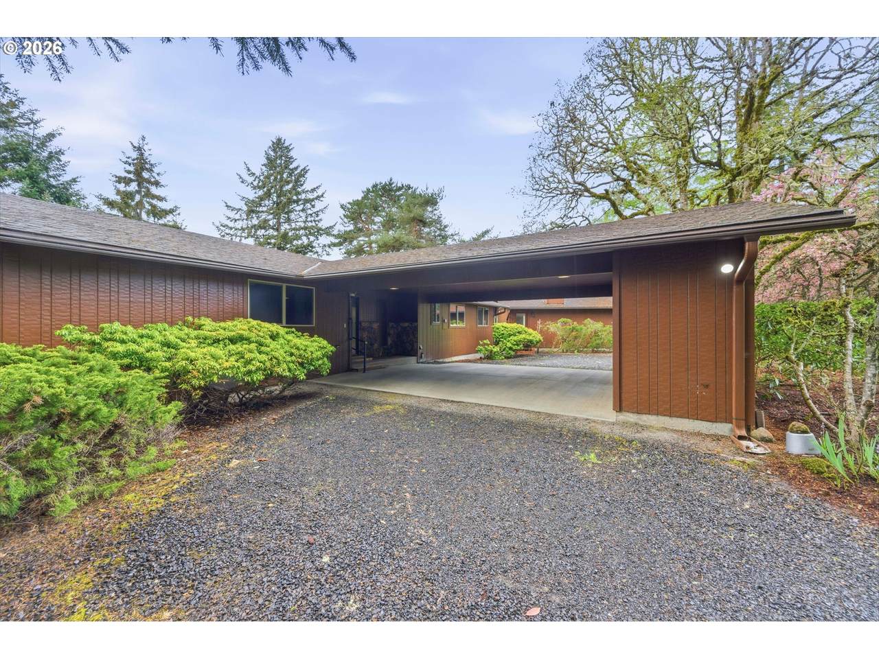 https://bt-photos.global.ssl.fastly.net/portland/1280_boomver_1_394875144-2.jpg