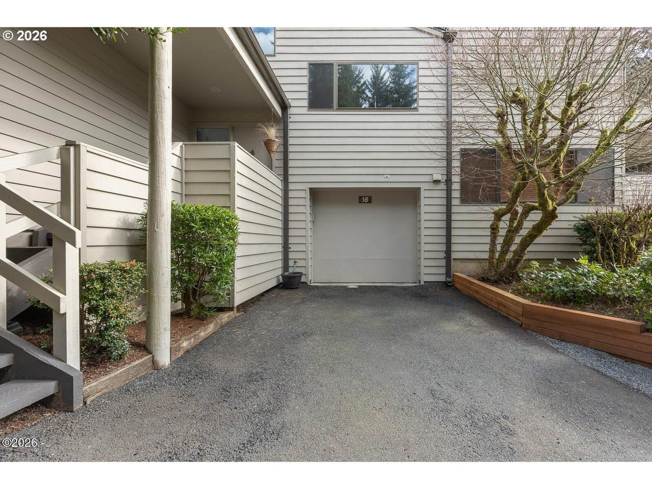 https://bt-photos.global.ssl.fastly.net/portland/1280_boomver_1_396516542-2.jpg
