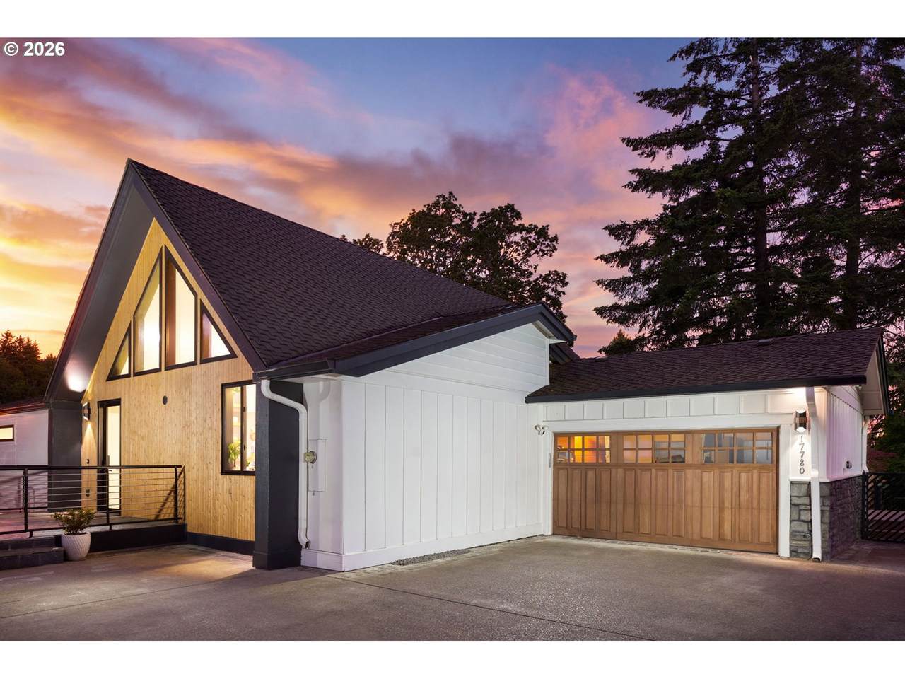 https://bt-photos.global.ssl.fastly.net/portland/1280_boomver_1_396644517-2.jpg