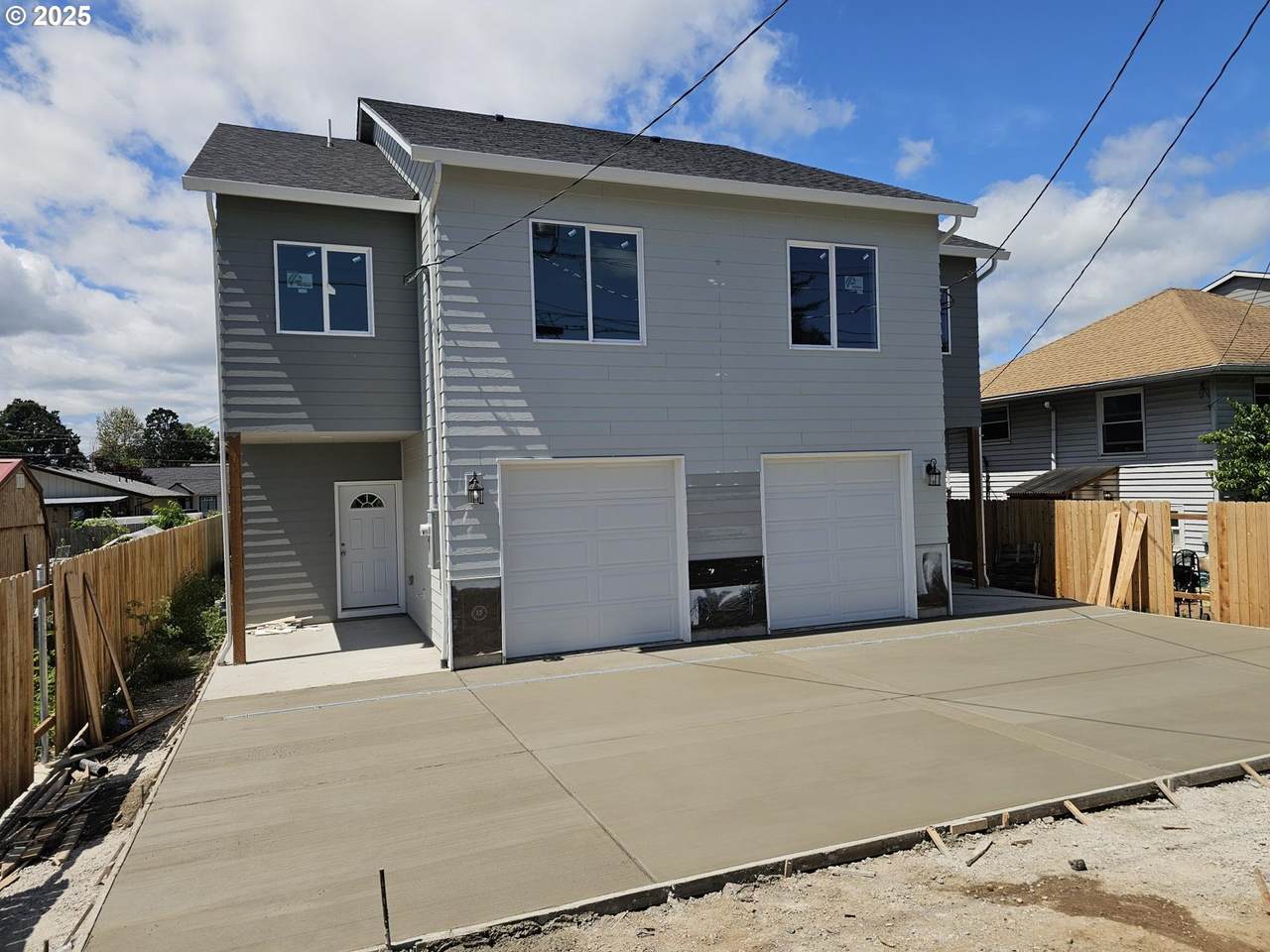 451 12th St - Photo 1