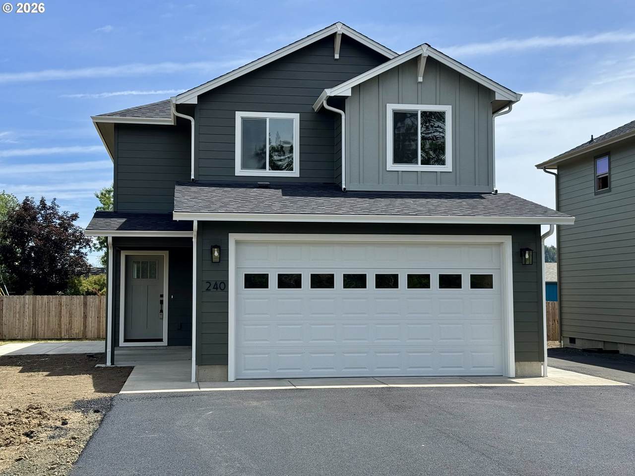 240 Miller St - Photo 1