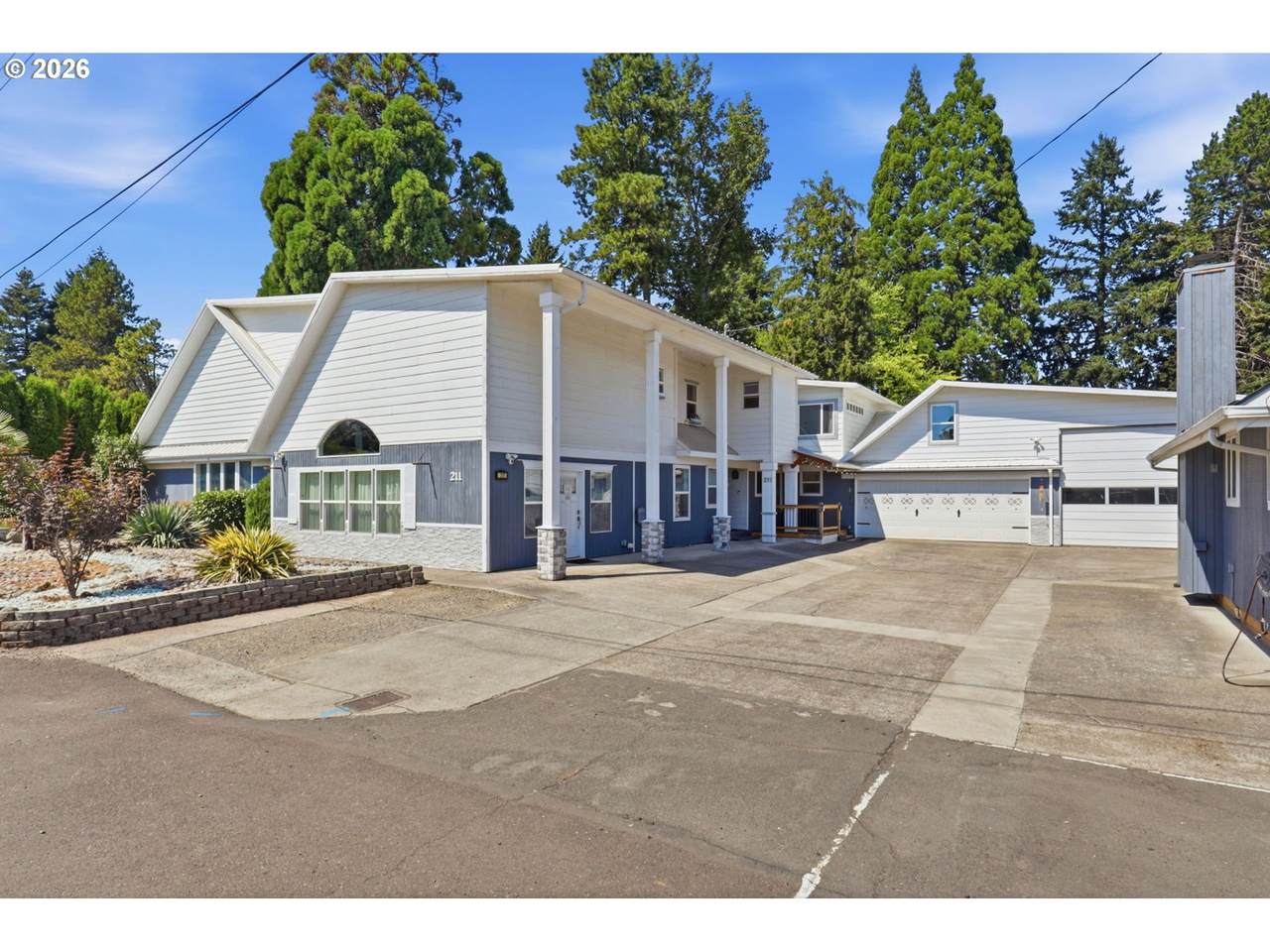 https://bt-photos.global.ssl.fastly.net/portland/1280_boomver_1_399194791-2.jpg