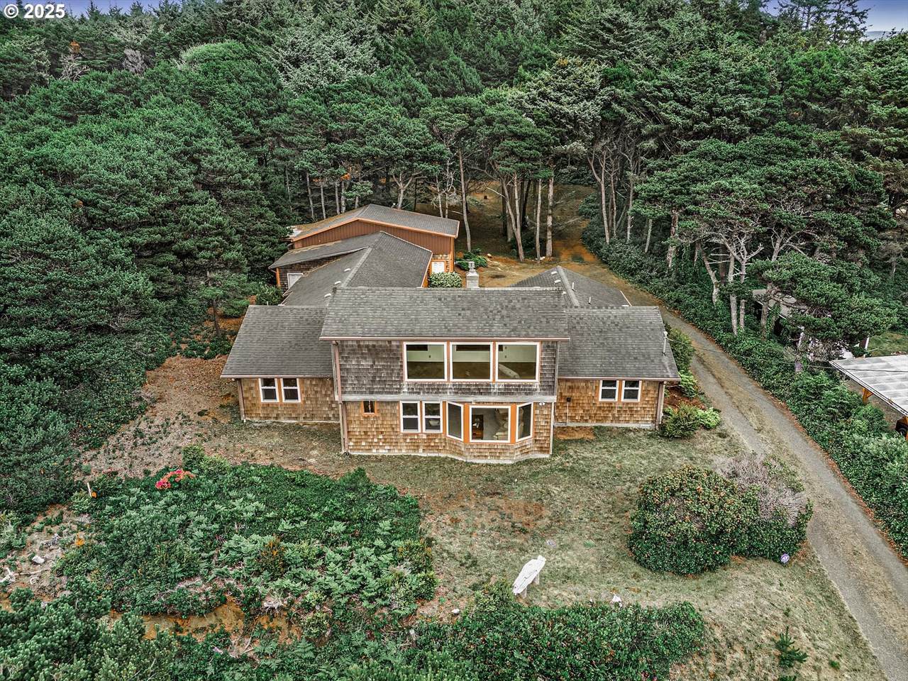 3333 Pacific Coast Hwy - Photo 1