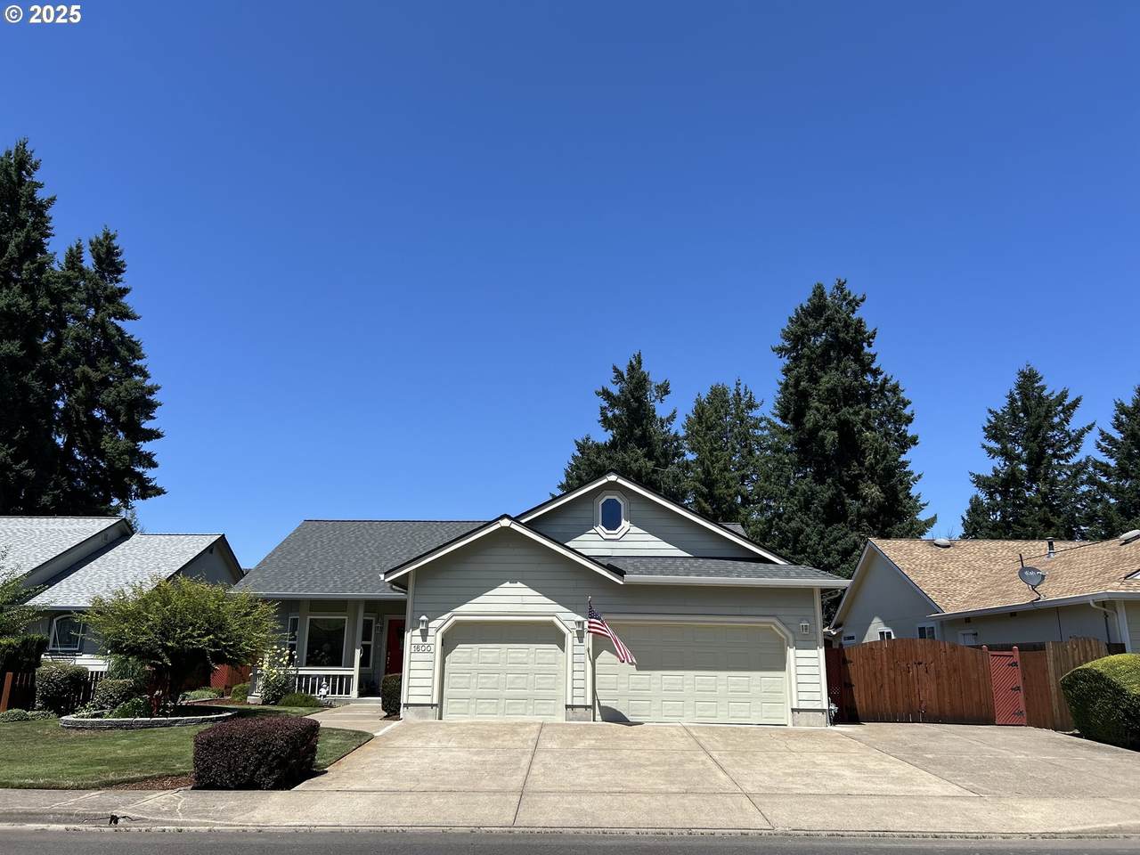 1600 Fairview Pl - Photo 1