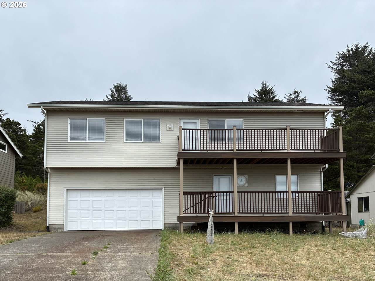 2701 Parker Ave - Photo 1