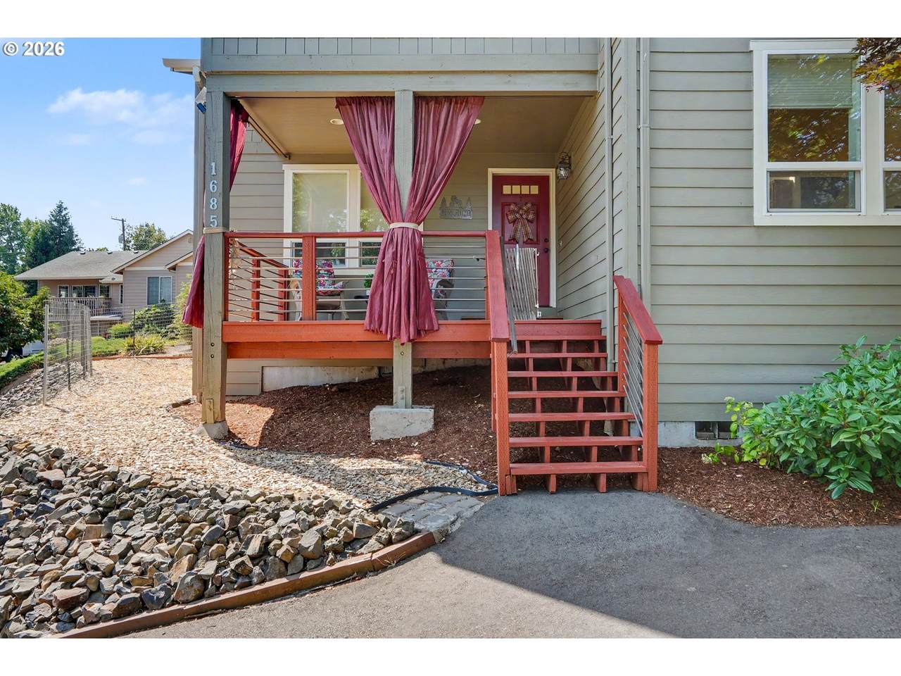 https://bt-photos.global.ssl.fastly.net/portland/1280_boomver_1_400270598-2.jpg