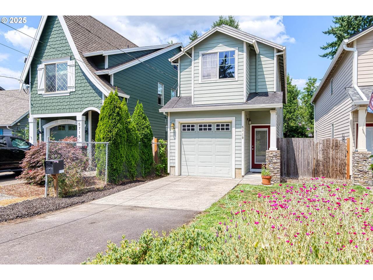 5719 Lexington St - Photo 1