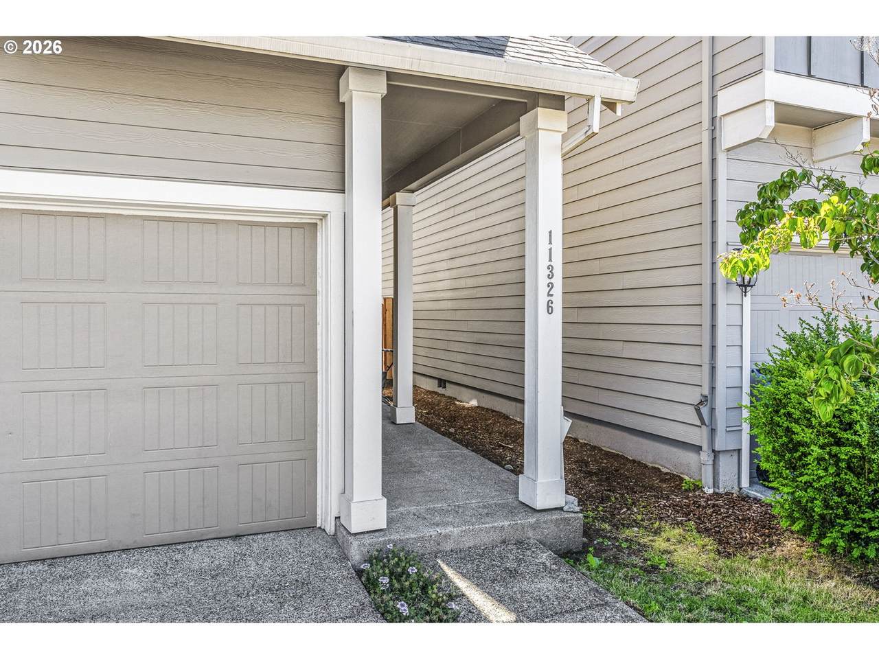 https://bt-photos.global.ssl.fastly.net/portland/1280_boomver_1_401651300-2.jpg