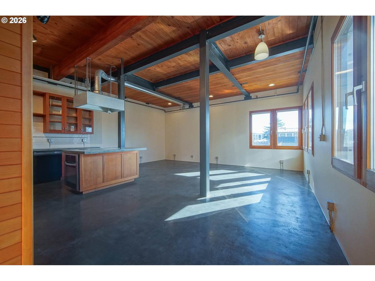 https://bt-photos.global.ssl.fastly.net/portland/1280_boomver_1_402681427-2.jpg