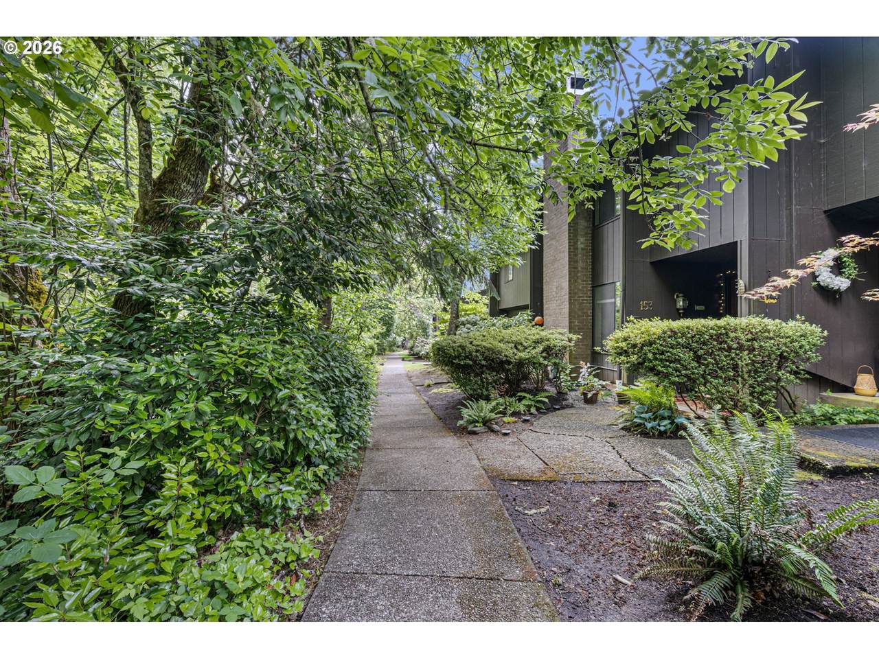 https://bt-photos.global.ssl.fastly.net/portland/1280_boomver_1_402829594-2.jpg