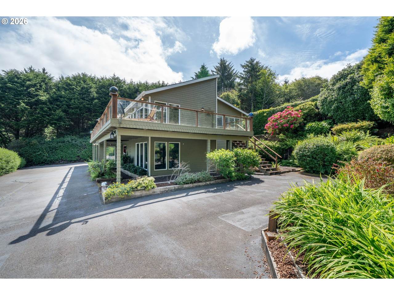 https://bt-photos.global.ssl.fastly.net/portland/1280_boomver_1_403059829-2.jpg