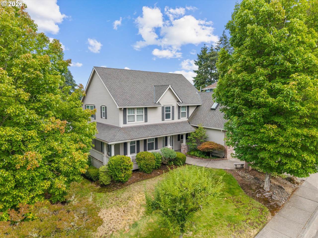 8906 172ND Pl - Photo 1