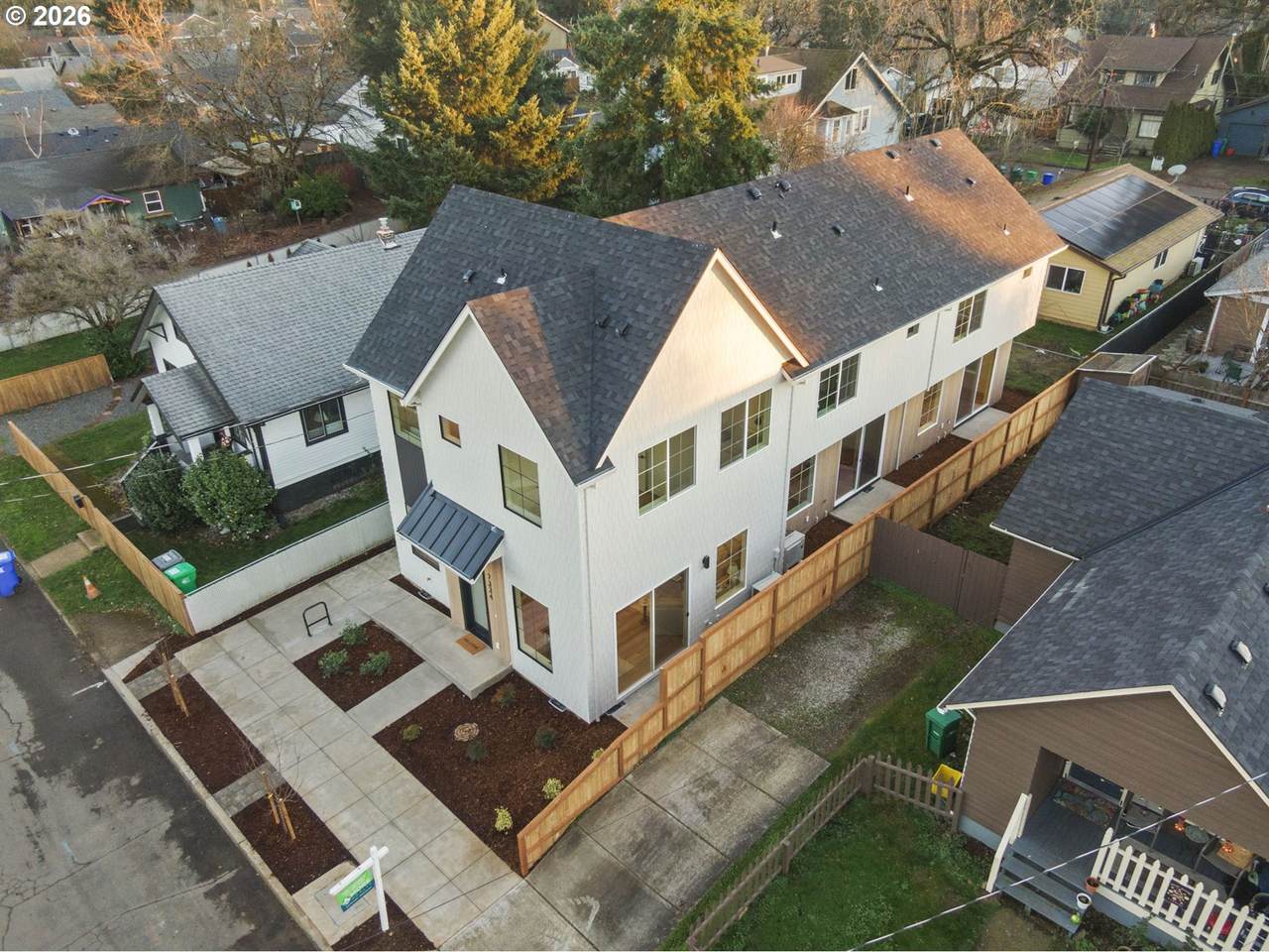 https://bt-photos.global.ssl.fastly.net/portland/1280_boomver_1_404449489-2.jpg