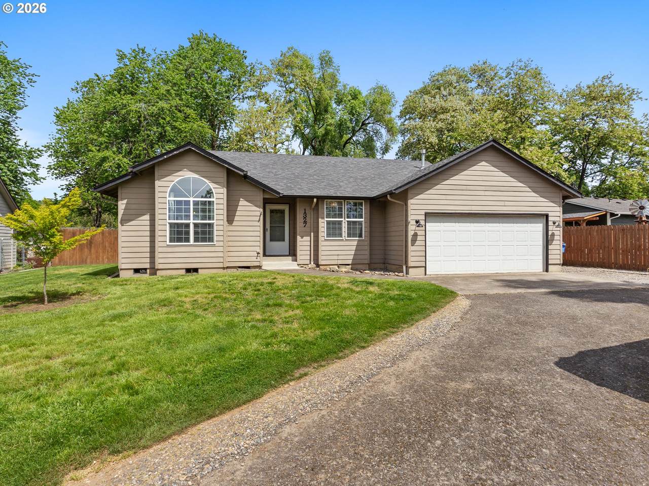 1327 G St - Photo 1