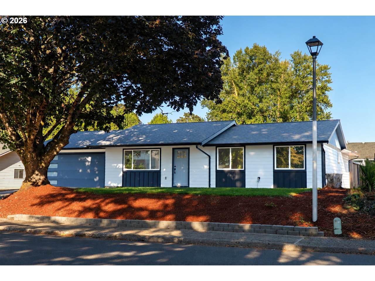 5142 Hasbrook Ave - Photo 1