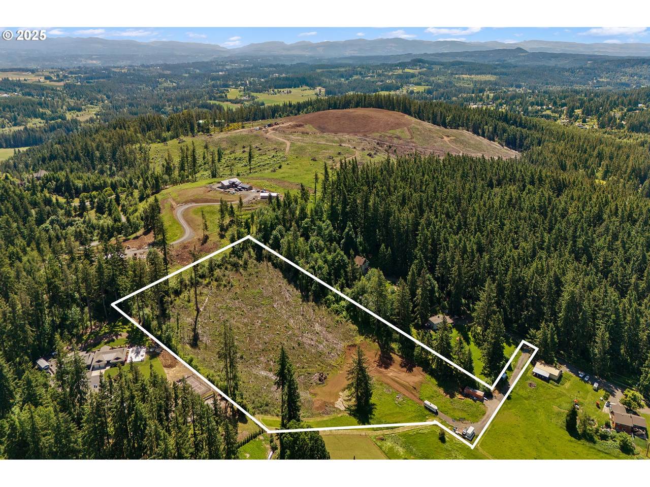 16488 Bradley Rd - Photo 1