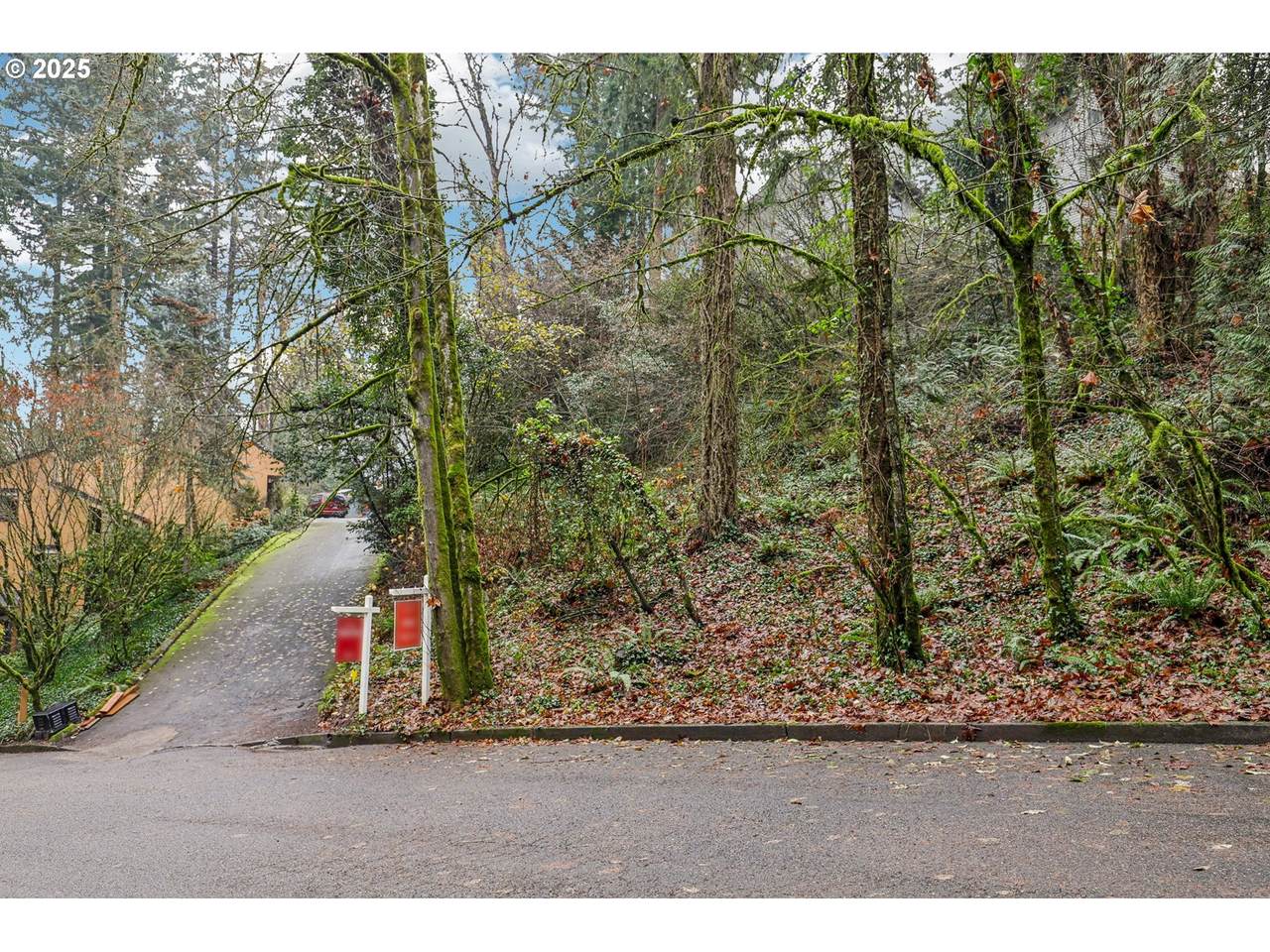 3032 Nottingham Dr - Photo 1