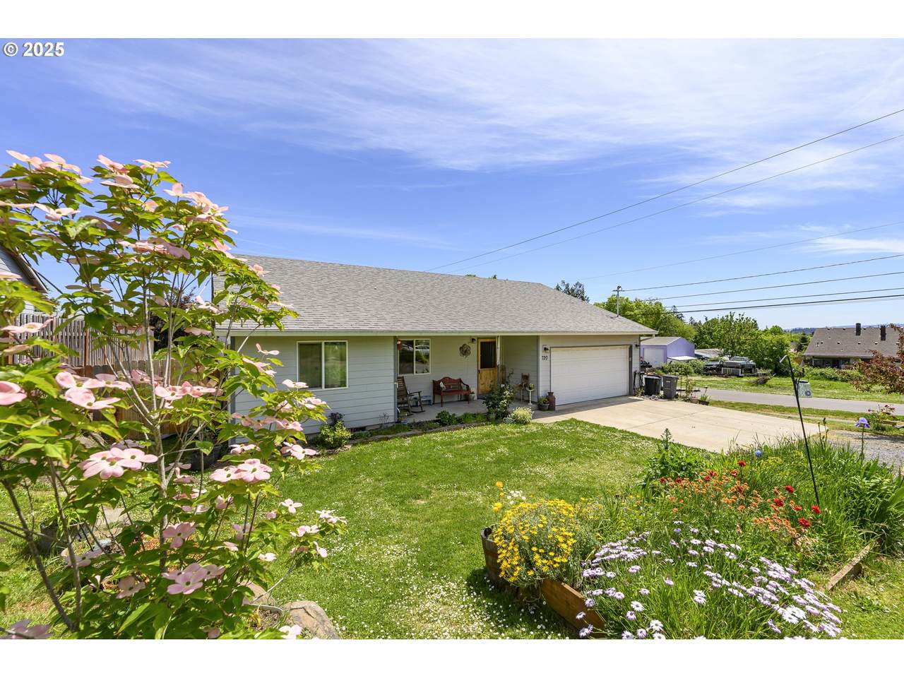 720 Market St - Photo 1