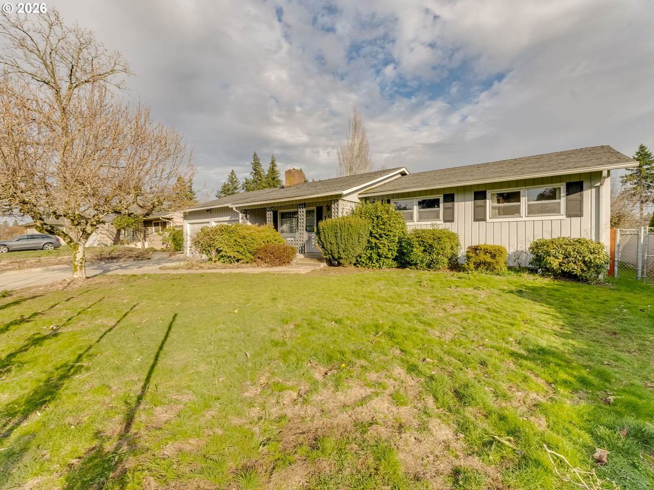 711 101ST Ave - Photo 1