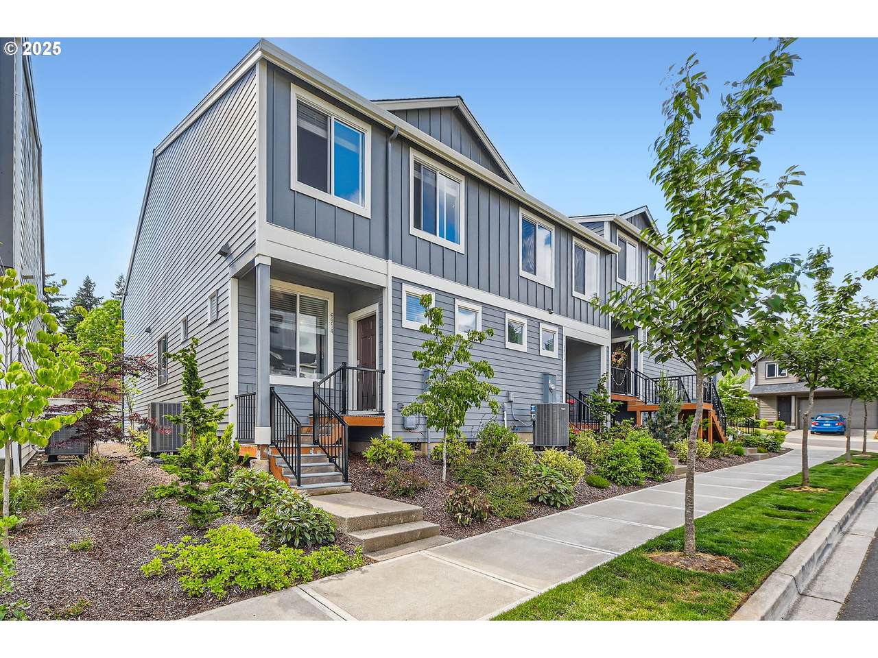 6914 16TH Ave - Photo 1