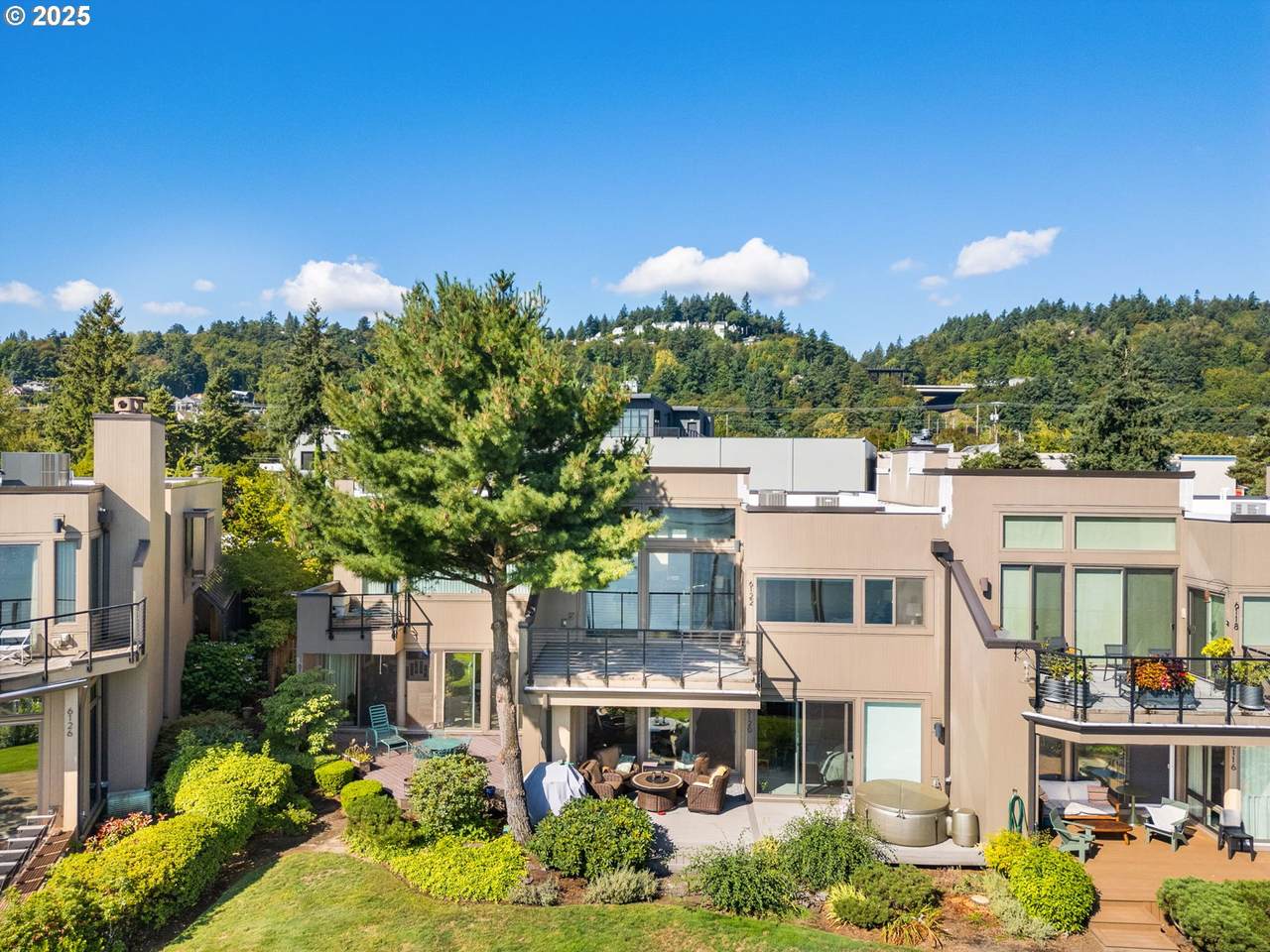 6122 Riverpoint Ln - Photo 1