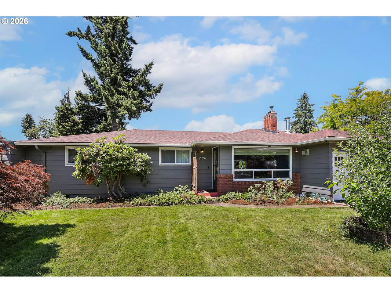 1720 Grove St - Photo 1