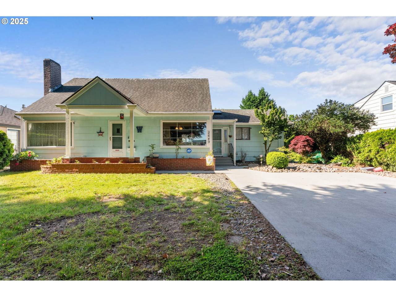 2649 Louisiana St - Photo 1