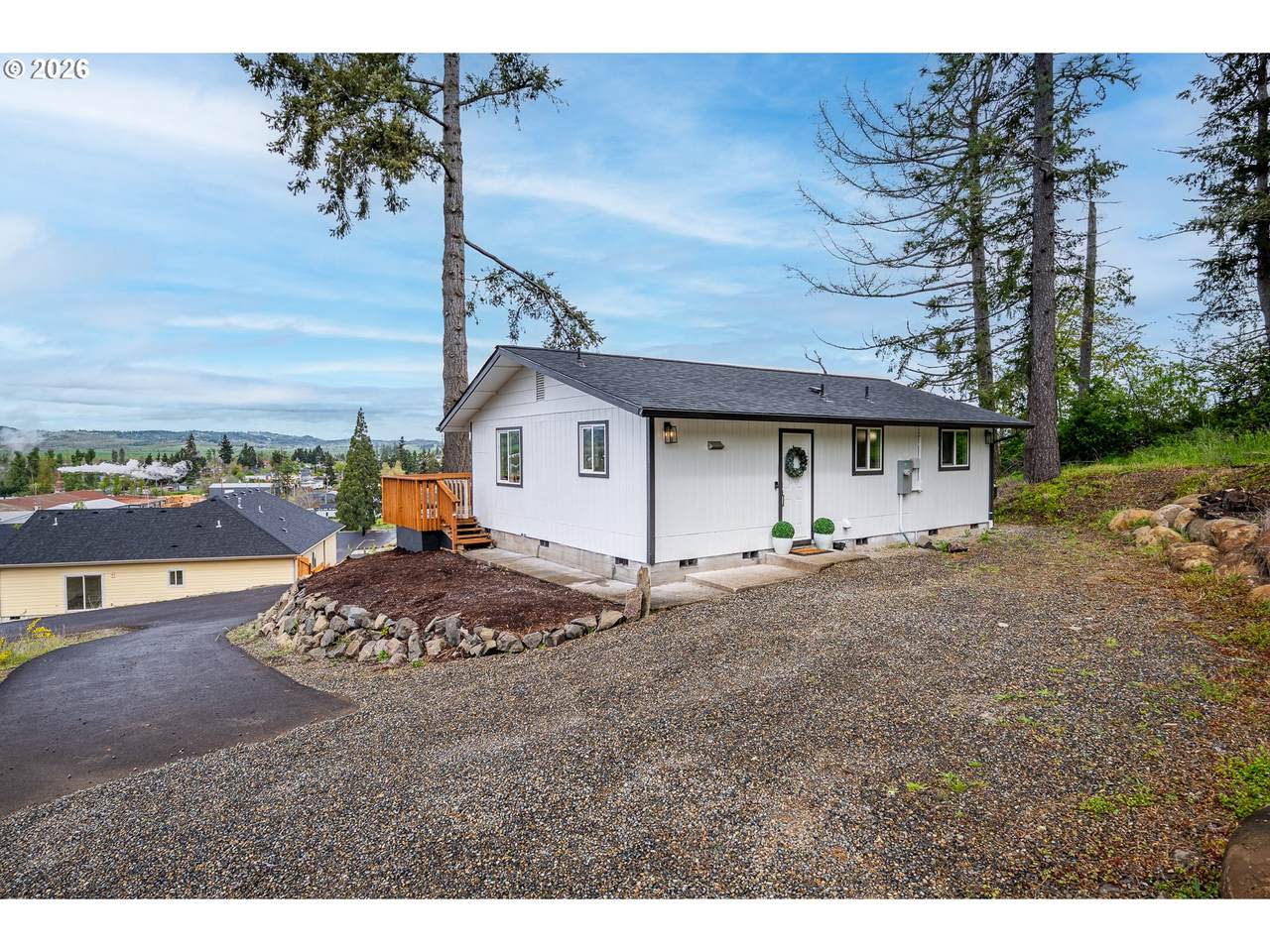 https://bt-photos.global.ssl.fastly.net/portland/1280_boomver_1_415772036-2.jpg