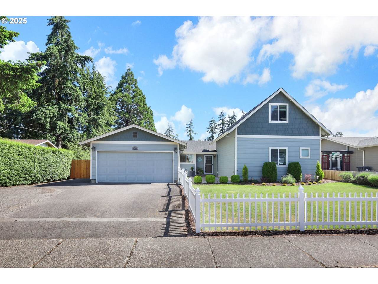 1364 Goodpasture Island Rd - Photo 1