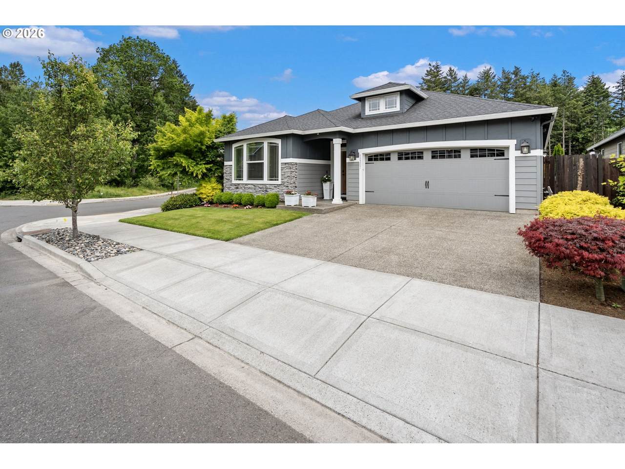 https://bt-photos.global.ssl.fastly.net/portland/1280_boomver_1_416198310-2.jpg