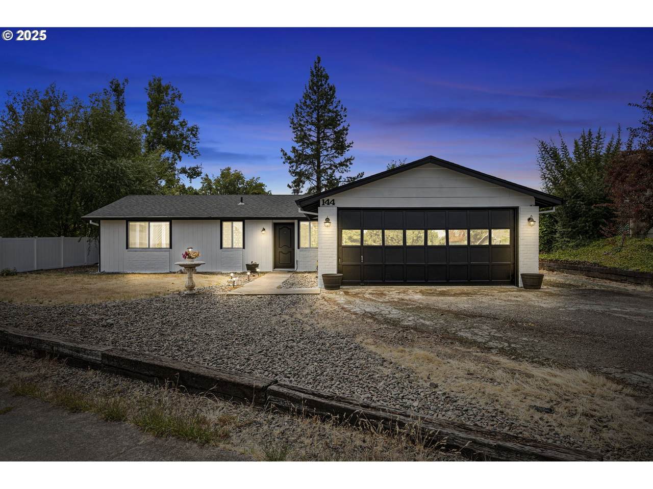 144 Peppertree Ct - Photo 1