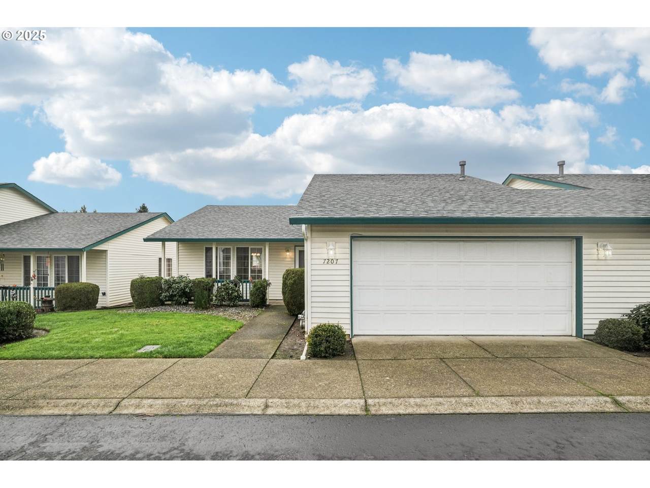 7207 43RD Way - Photo 1