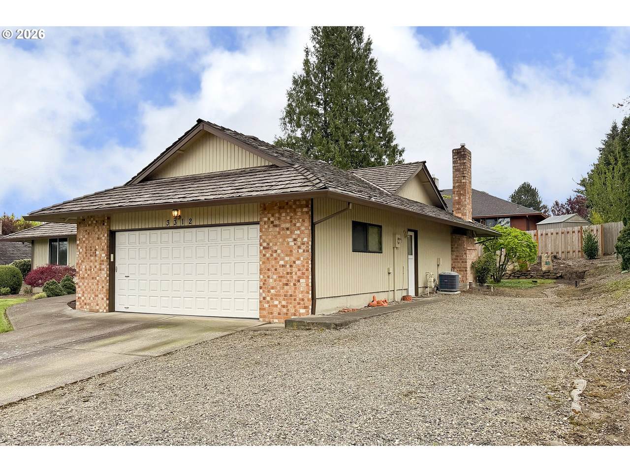 https://bt-photos.global.ssl.fastly.net/portland/1280_boomver_1_418288381-2.jpg