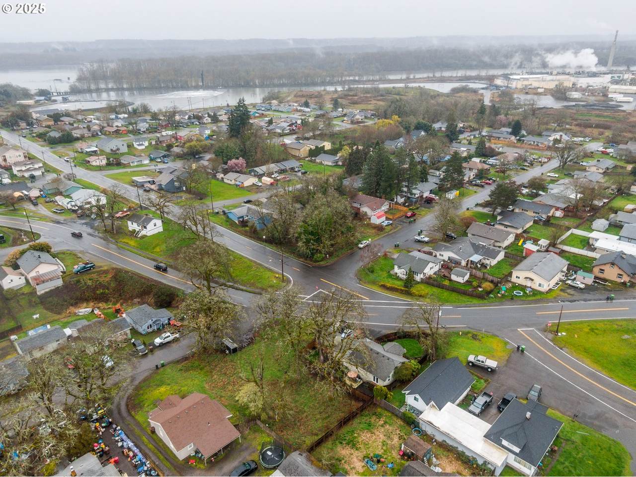 1324 Old Portland Rd - Photo 1