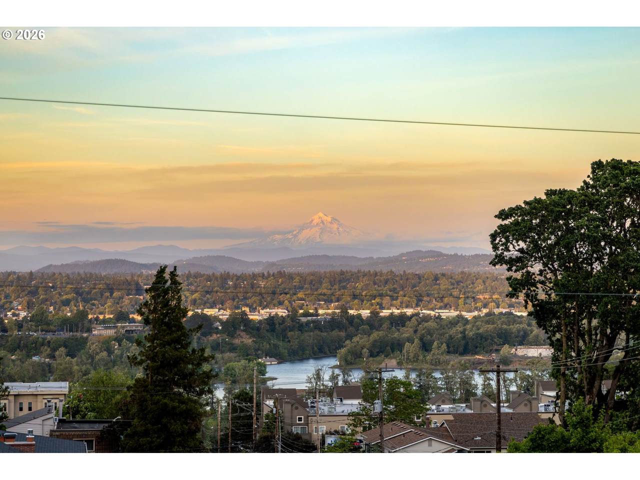 https://bt-photos.global.ssl.fastly.net/portland/1280_boomver_2_420137487-2.jpg