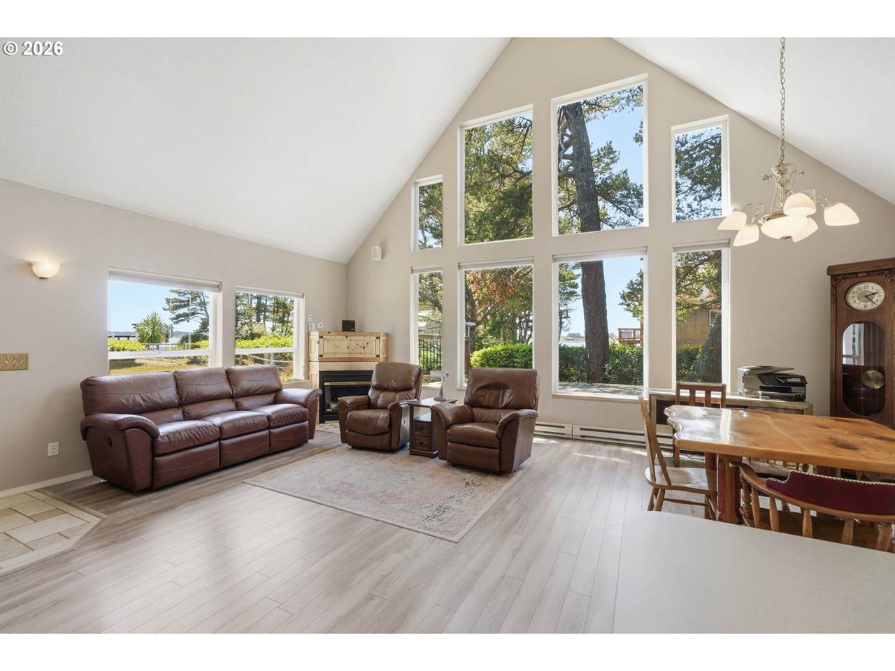 https://bt-photos.global.ssl.fastly.net/portland/1280_boomver_2_421094904-2.jpg