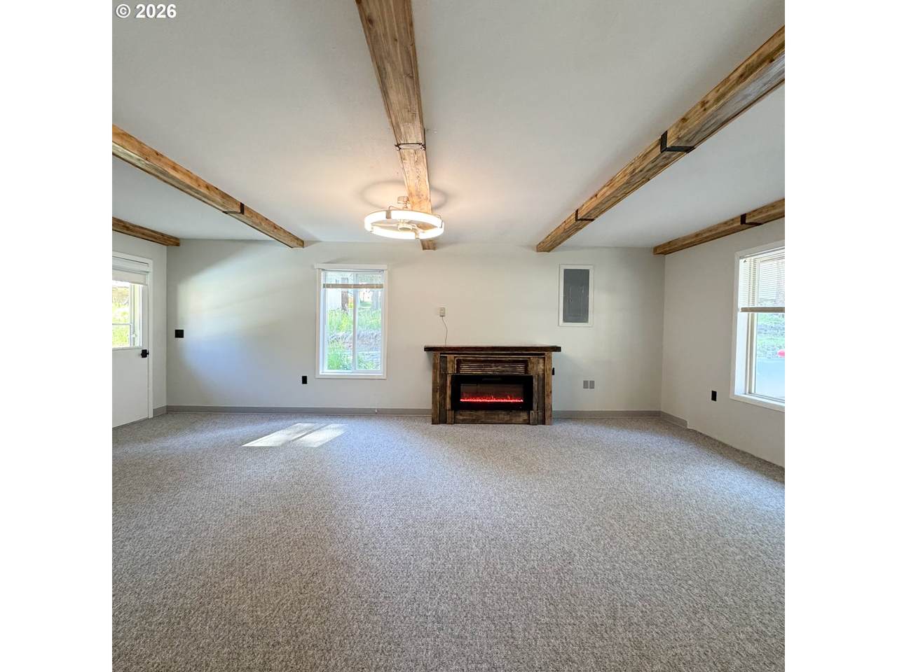 https://bt-photos.global.ssl.fastly.net/portland/1280_boomver_1_421665332-2.jpg