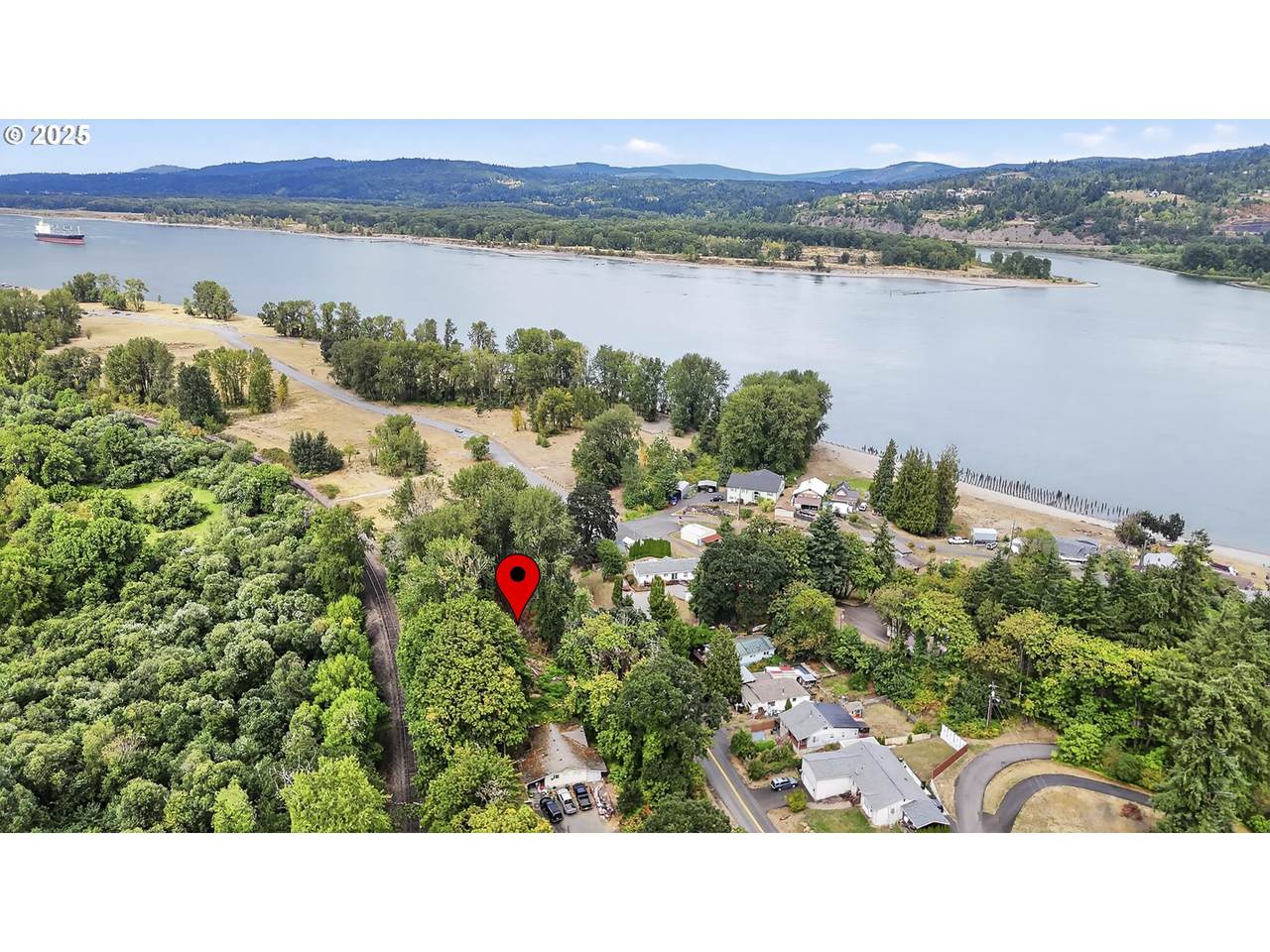 https://bt-photos.global.ssl.fastly.net/portland/1280_boomver_1_421928764-2.jpg