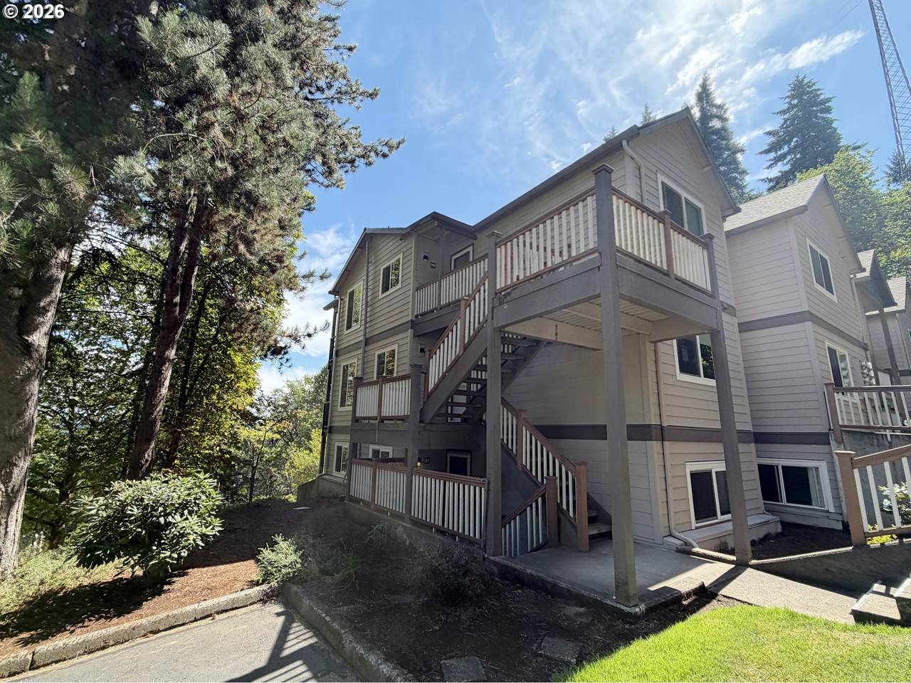 https://bt-photos.global.ssl.fastly.net/portland/1280_boomver_1_422771166-2.jpg