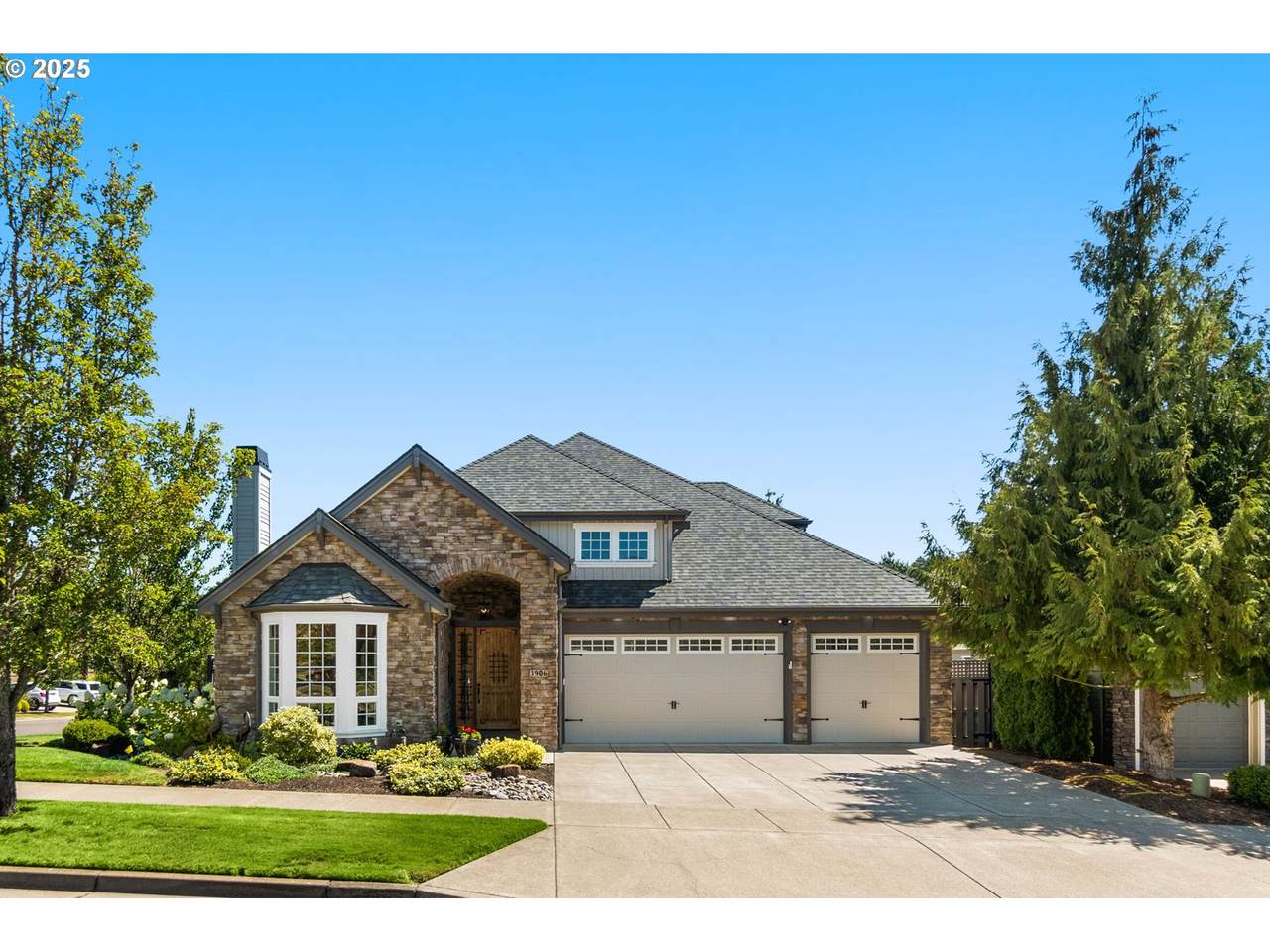 3906 Tayside St - Photo 1