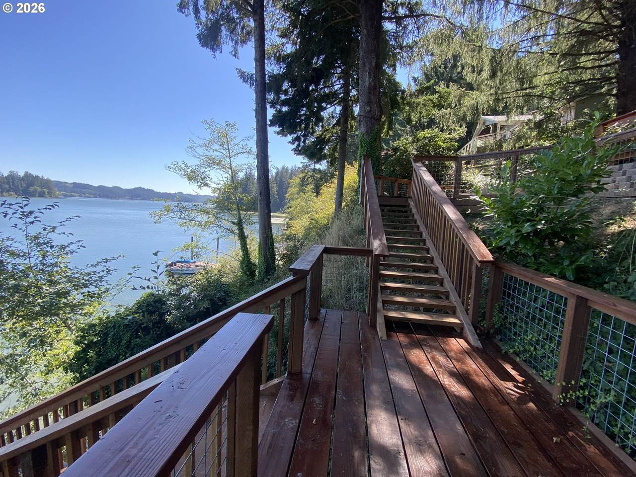 https://bt-photos.global.ssl.fastly.net/portland/1280_boomver_1_423253606-2.jpg