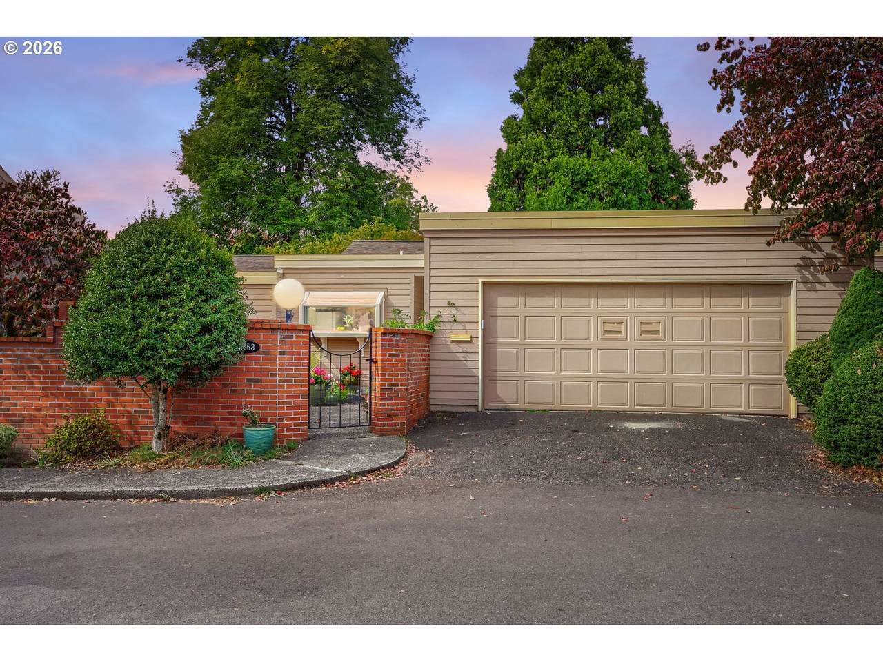 16663 Monterey Ln - Photo 1