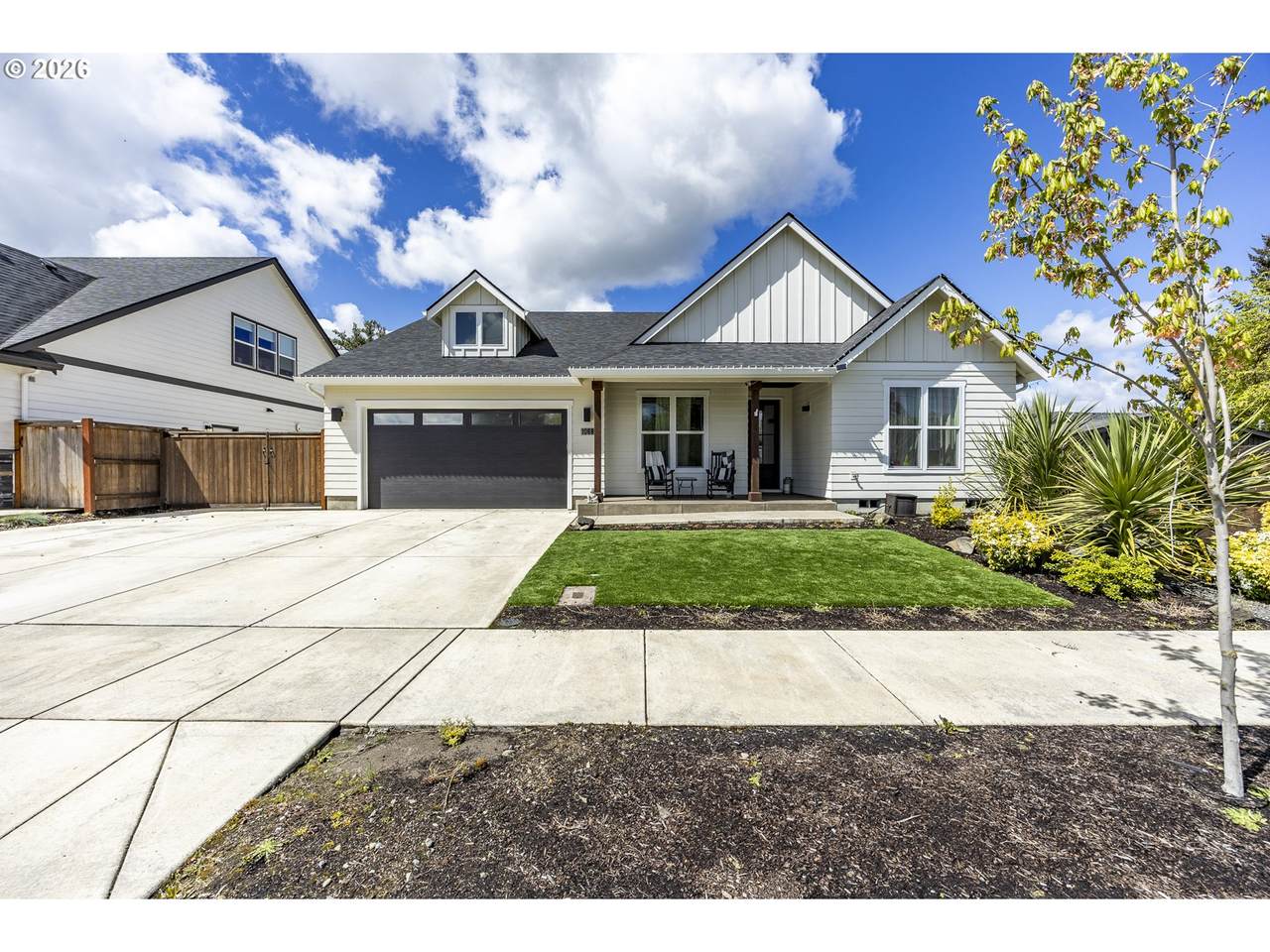 1068 Kintzley Ave - Photo 1